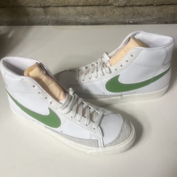 Nike Blazer mid 77 womens old school basketball high tops - Picture 5 of 13